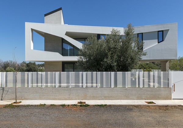 Paradox House στην Παιανία