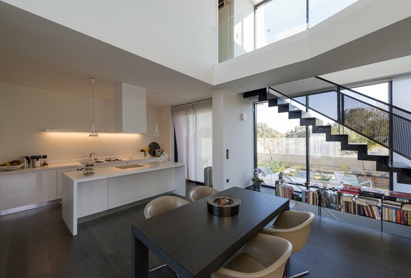 Paradox House στην Παιανία