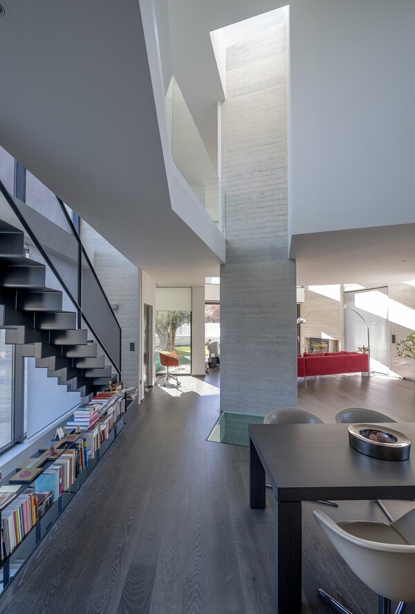 Paradox House στην Παιανία