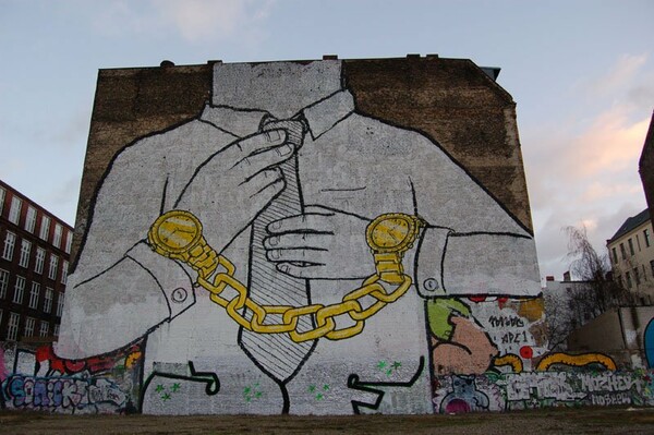 Ποιος κατέστρεψε τα murals του Blu στο Βερολίνο;