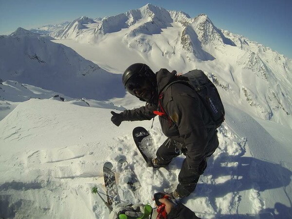 Ο Στέφανος Τσιμικάλης έκανε σκι στα βουνά της Αλάσκας 