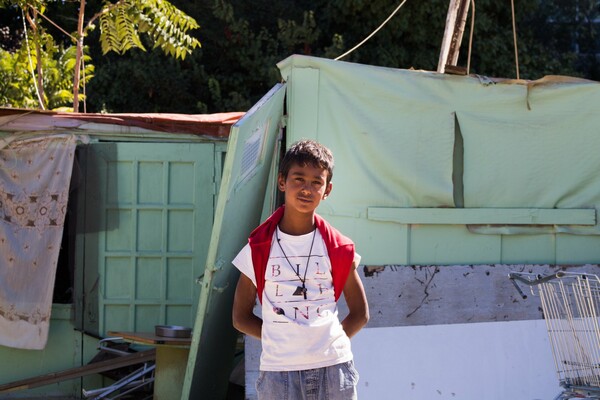 Στον καταυλισμό των Ρομά στο Χαλάνδρι