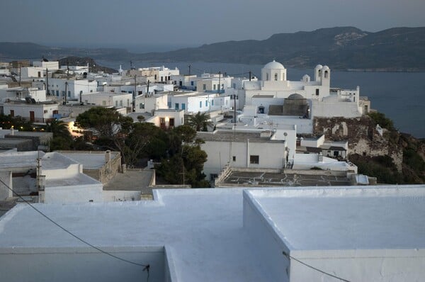 Η Μήλος και η Κίμωλος του Σπύρου Στάβερη, 2.