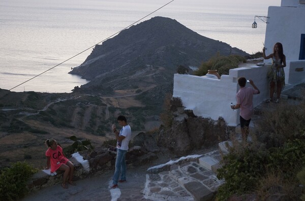 Η Μήλος και η Κίμωλος του Σπύρου Στάβερη, 2.