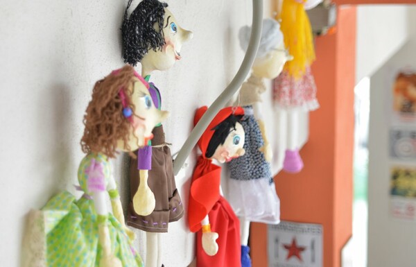 Dolls and the City: Η Ντόμινι Λυμπέρη είναι μια ροκ εντ ρολ κούκλα