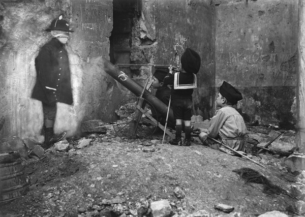 Τα καλοκαίρι των μεγάλων φωτογράφων στην Αρλ