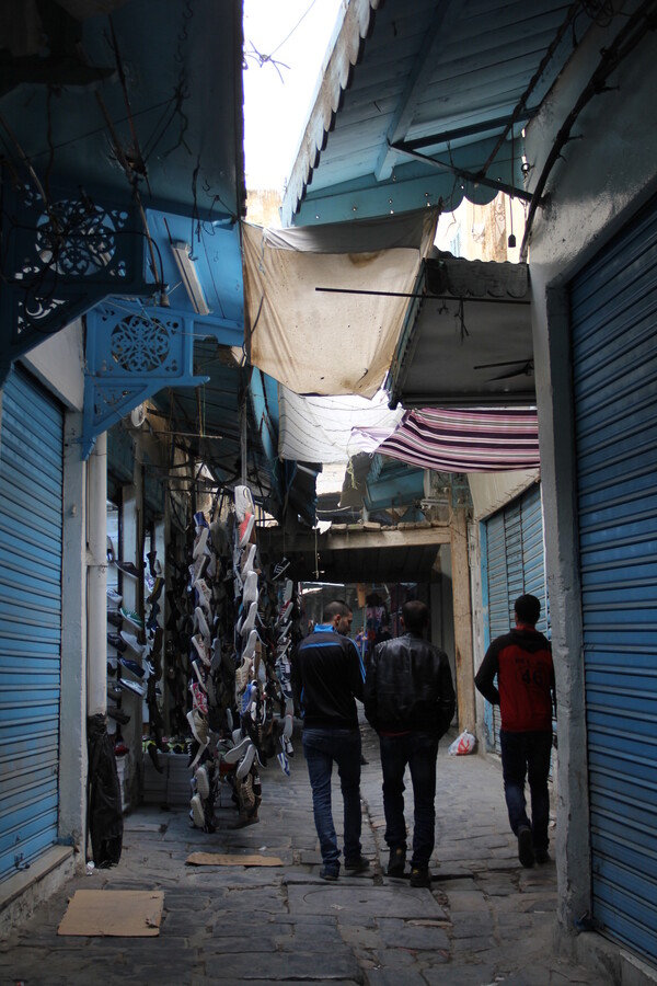 Μια φωτογραφική βόλτα του Θόδωρου Γρηγοριάδη στη συννεφιασμένη Τύνιδα