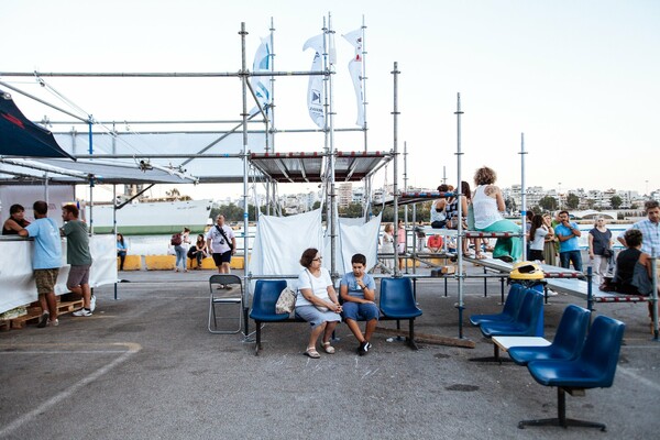 Mια αιωρούμενη πόλη στον Πειραιά 