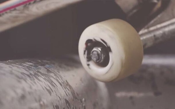 In-Between Matters: Αν κάνεις skate θα πρέπει οπωσδήποτε να δεις αυτό το βίντεο