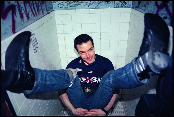 Glen E. Friedman - Ο εμβληματικός punk rock φωτογράφος