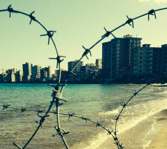 Όταν ο χρόνος πάγωσε στη μοναδική «πόλη-φάντασμα» στον κόσμo