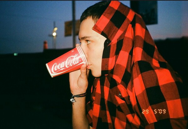 O Gosha Rubchinskiy ντύνει (και φωτογραφίζει) την ρώσικη street youth, όπως κανένας άλλος