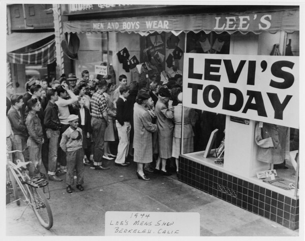 Σαν σήμερα πεθαίνει ο δημιουργός του τζην, Levi Strauss