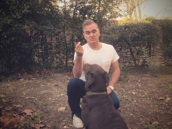 Τι λένε για το νέο άλμπουμ του Morrissey τέσσερις Έλληνες φανς του