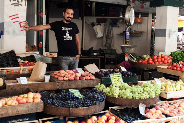 Ένα ελληνικό μπακάλικο καινοτομεί στο Λονδίνο