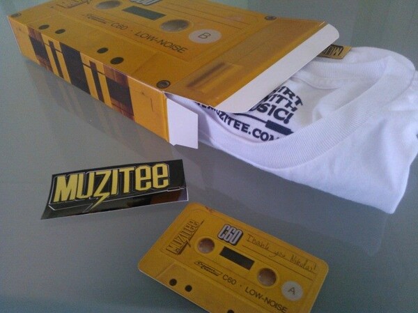 Muzitee - το πρώτο ελληνικό t-shirt brand με μουσικές αποκλειστικότητες