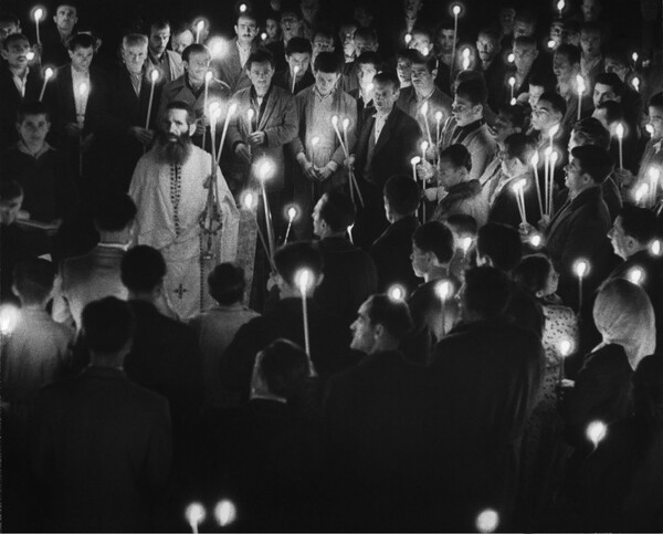 Ψήσιμο αρνιών σε στρατώνα το 1930