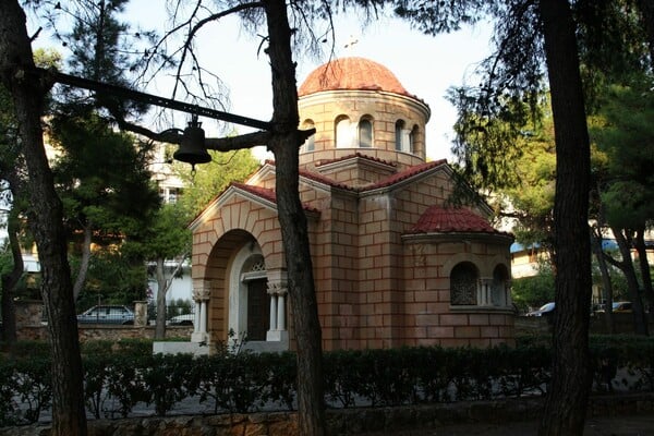 Σε ένα μικρό άλσος στου Παπάγου, γράφτηκε μια μαύρη σελίδα της Ελληνικής Ιστορίας