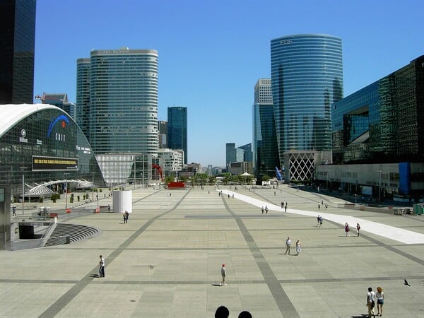 Grande Arche, ένα μεγάλο έργο στο Παρίσι, μια θλιβερή ιστορία