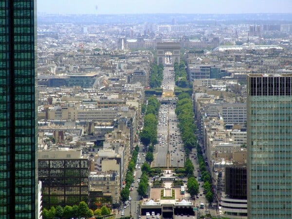 Grande Arche, ένα μεγάλο έργο στο Παρίσι, μια θλιβερή ιστορία