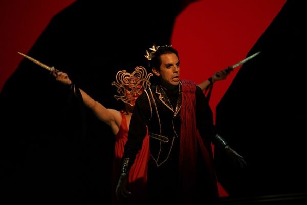 Ο σκηνικός θρίαμβος του Πάρι Μέξη στο Κίελο