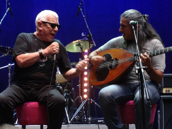 Sneak preview: Ο Eric Burdon μοιράζεται το stage με τον Γιάννη Χαρούλη