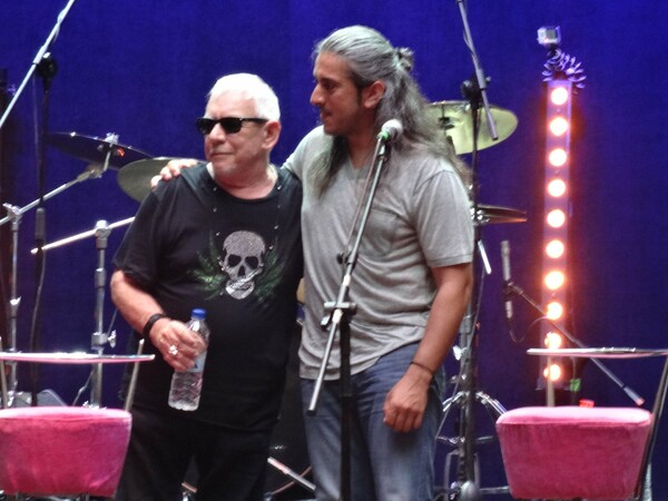 Sneak preview: Ο Eric Burdon μοιράζεται το stage με τον Γιάννη Χαρούλη