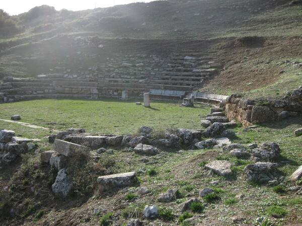 17 μαγικά αρχαία θέατρα της Ελλάδας