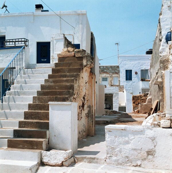 Η Μήλος και η Κίμωλος του Σπύρου Στάβερη, 2.