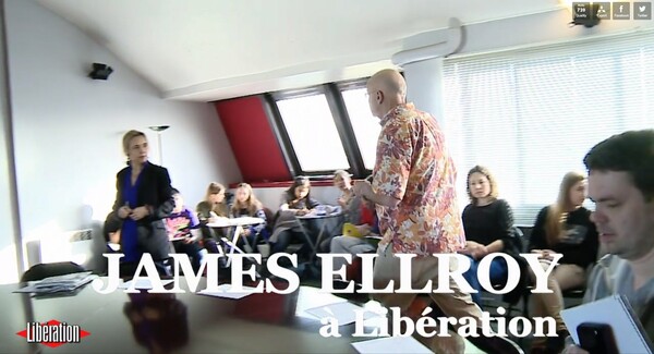 Ο συγγραφέας James Ellroy στα γραφεία της εφημερίδας Libération.