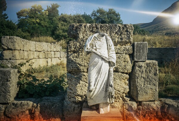 Δια | Δείτε σε υψηλή ανάλυση τα έργα της ομώνυμης έκθεσης στο Βυζαντινό Μουσείο.