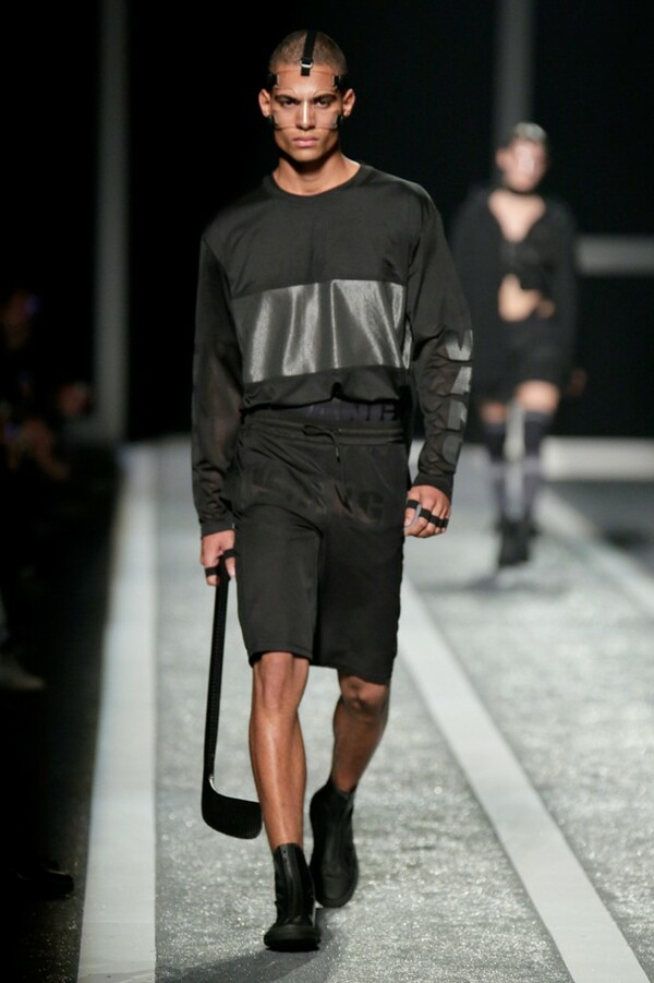 Tα H&M με την υπογραφή του Alexander Wang