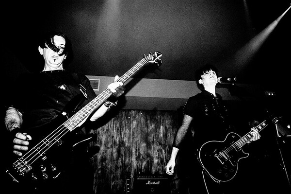 HMOYN EKEI: Στην συναυλία των Clan of Xymox