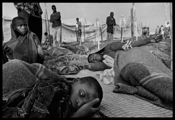 Ποιος θυμάται τη γενοκτονία της Ρουάντα; 