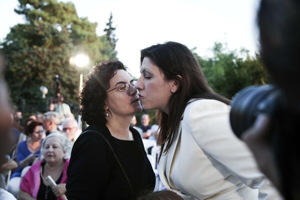 «Οι κακοί ξένοι έκλεισαν τις τράπεζές μας»