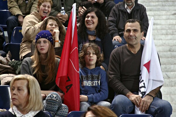 Ξέρω τι έκαναν χτες το βράδυ...