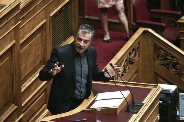 ΤΩΡΑ ΣΤΗ ΒΟΥΛΗ: Όλοι μοιάζουν έξαλλοι