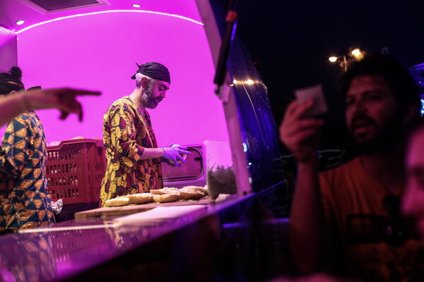Plisskën Festival 2015 - Φωτορεπορτάζ από το σούρουπο ως την αυγή στο Κτίριο 56 