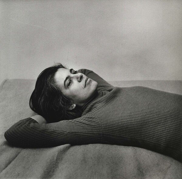  Susan Sontag: Η ζωή και το έργο της μέσα από 60 φωτογραφίες