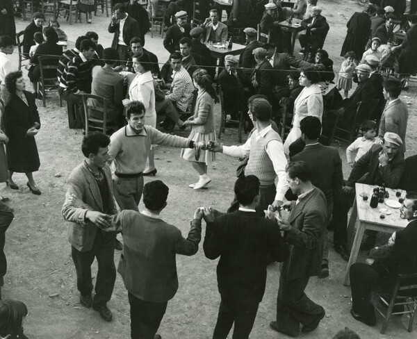 Η Ελλάδα του '60 μέσα απ' τα μάτια του Wolf Suschitzky, φωτογράφου ετών 102