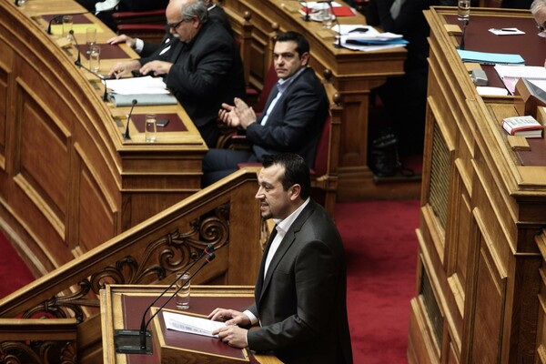 28 φωτογραφίες απ' την Βουλή, την ημέρα της ψήφου εμπιστοσύνης
