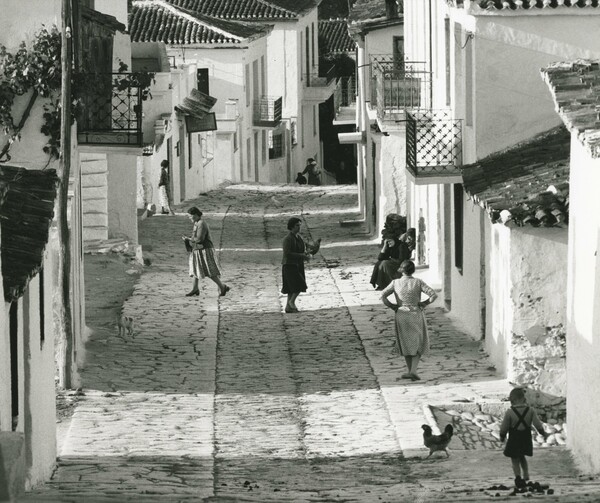 Η Ελλάδα του '60 μέσα απ' τα μάτια του Wolf Suschitzky, φωτογράφου ετών 102