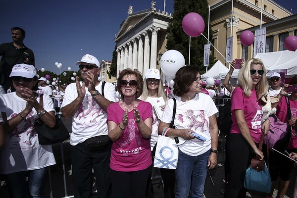 15 φωτογραφίες απ' τον Αγώνα Δρόμου για τη καταπολέμηση του καρκίνου του μαστού