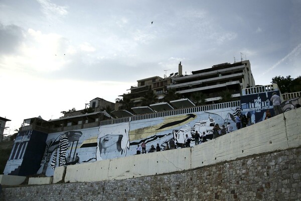 Ένα εντυπωσιακό νέο mural στον Πειραιά για την Ημέρα της Θάλασσας