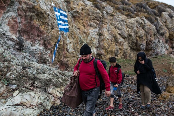 Η διαδρομή των προσφύγων στη Λέσβο, μέσα από 16 δυνατές φωτογραφίες