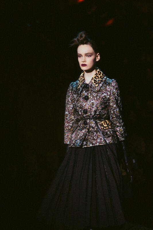 O Marc Jacobs απαρνιέται τα social media, την τεχνολογία, και το επαναστατικό ύφος των νέων σχεδιαστών