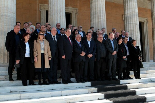 Οι οικογενειακές φωτογραφίες του Υπουργικού Συμβουλίου 