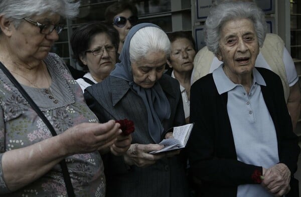 Σκηνές ροκ στην περιοδεία του λειψάνου της Αγίας Βαρβάρας