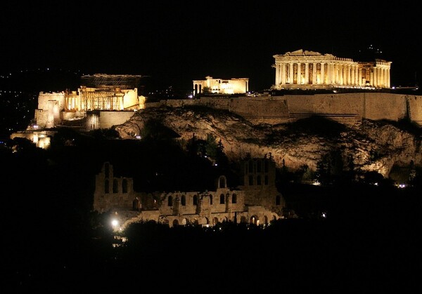 Οι 14 υπέροχες ταινίες του Μιχάλη Κακογιάννη