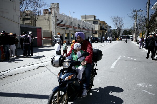 39 φωτογραφίες απ' τη μεγάλη γιορτή των Ινδών στην Αθήνα